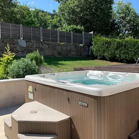 Du Florival فيلة